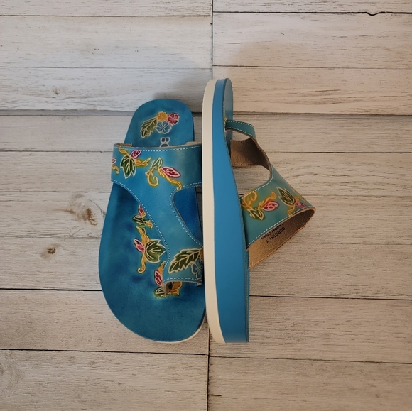 40% OFF SALE-CORKYS- DOROTHY TURQUOISE FLORAL SANDALS - Picture 6 of 7